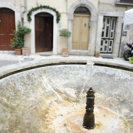 La Piazzetta B&B - Mini Appartamento Con Ingresso Indipendente Isernia Buitenkant foto