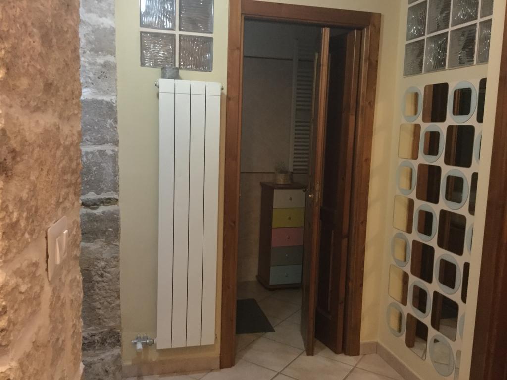 La Piazzetta B&B - Mini Appartamento Con Ingresso Indipendente Isernia Buitenkant foto