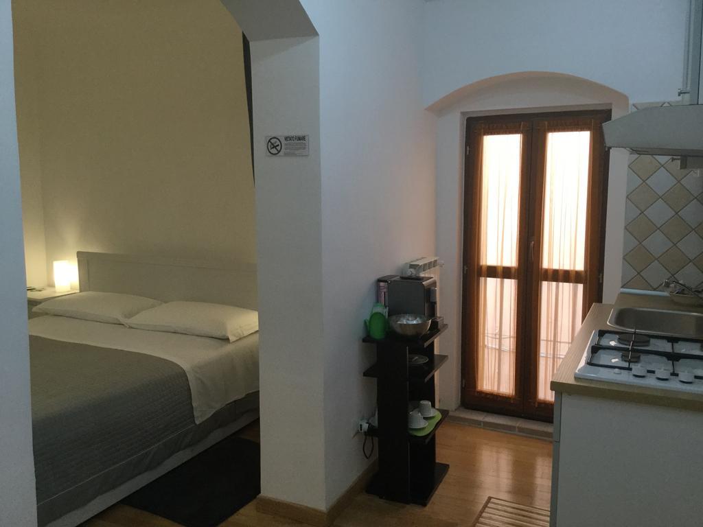 La Piazzetta B&B - Mini Appartamento Con Ingresso Indipendente Isernia Buitenkant foto